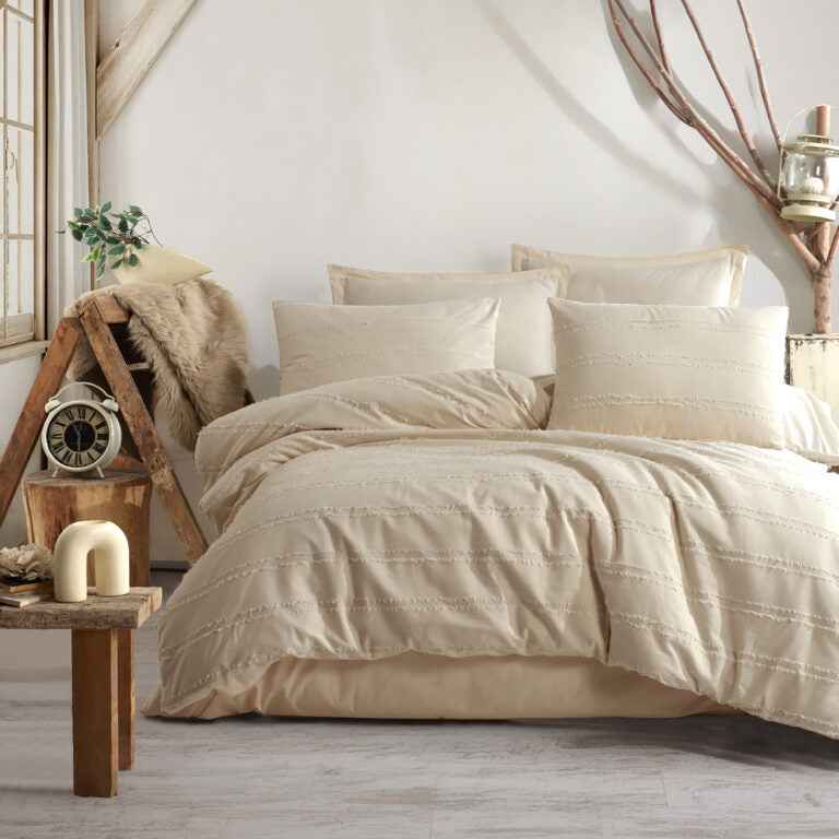 🛏️✨ Lenjerie Boutique – Răsfăț și Eleganță în Dormitorul Tău! ✨🏡