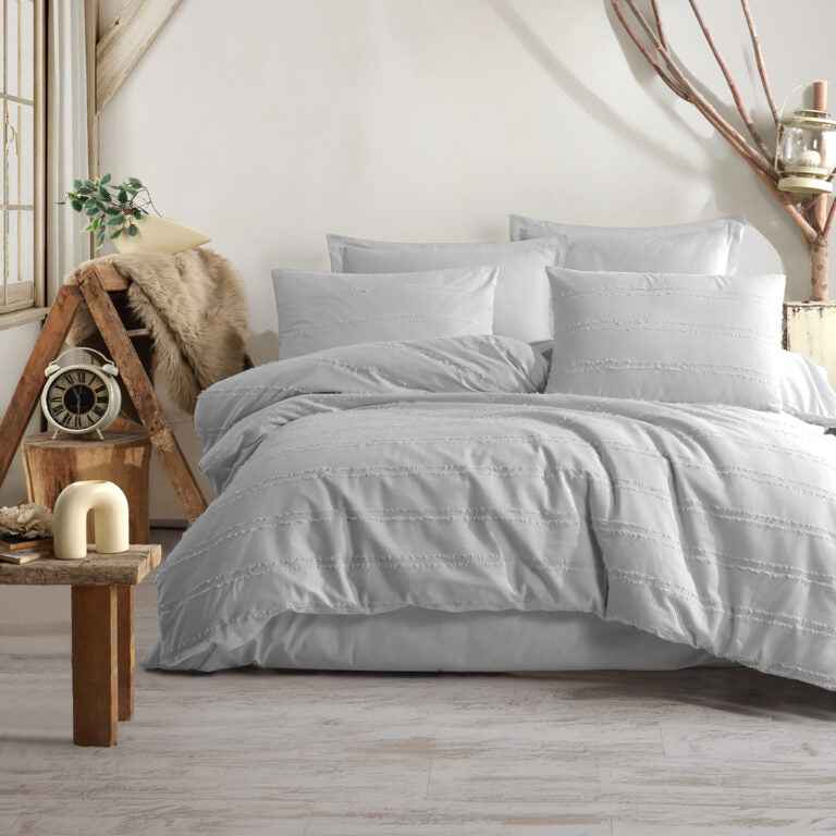 🛏️✨ Lenjerie Boutique – Răsfăț și Eleganță în Dormitorul Tău! ✨🏡