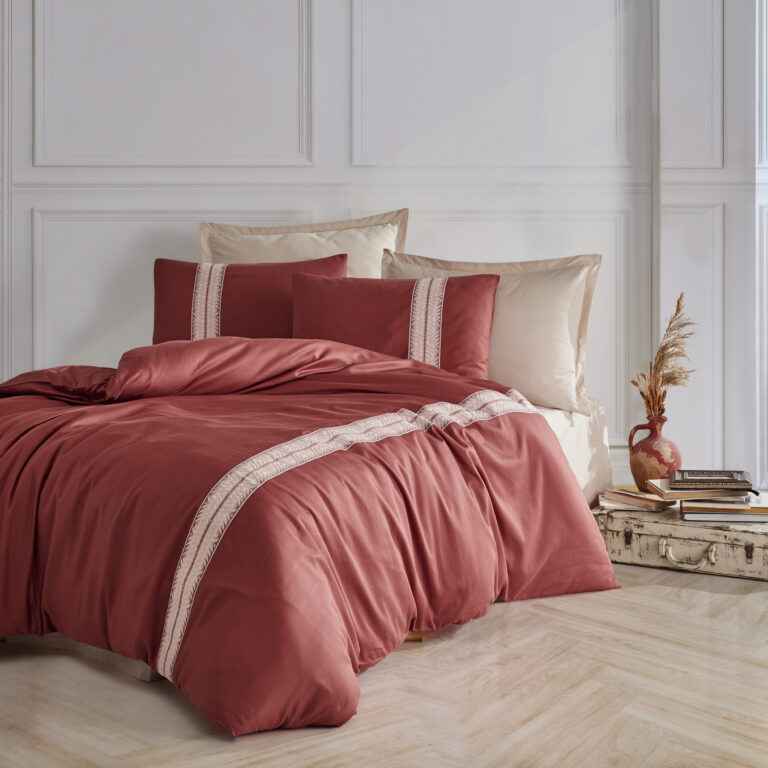 🛏️✨ Lenjerie Boutique – Răsfăț și Eleganță în Dormitorul Tău! ✨🏡