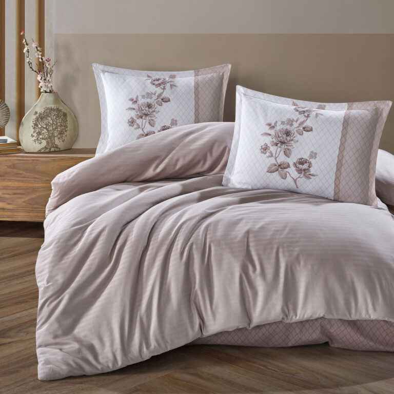 🛏️✨ Lenjerie Boutique – Răsfăț și Eleganță în Dormitorul Tău! ✨🏡